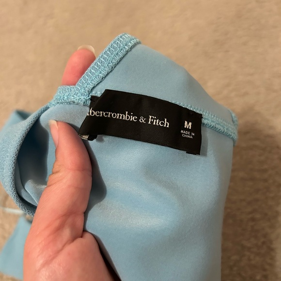 Two Piece Crop Top and Slit Skirt Set Abercrombie - Picture 5 of 5